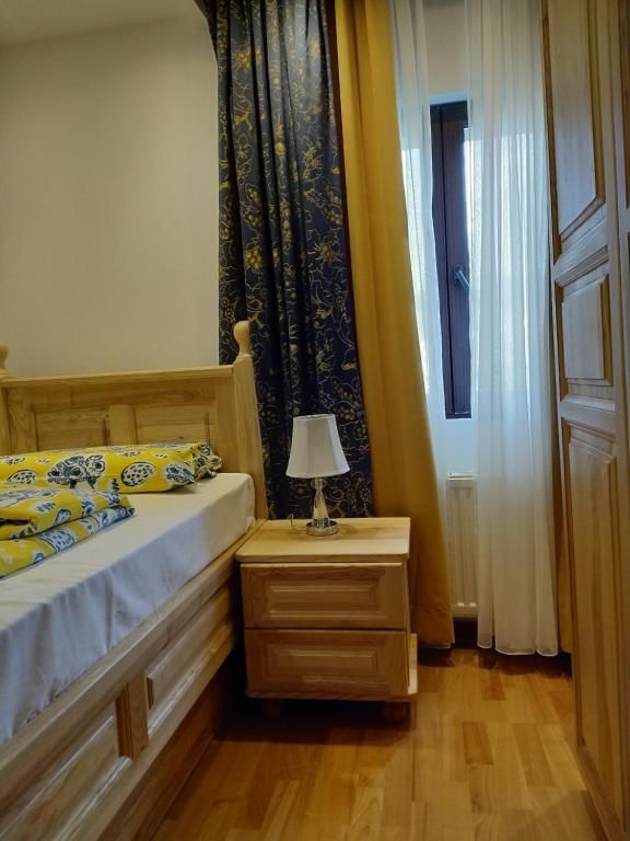 Отель Hotel and Restaurant Abas Плав