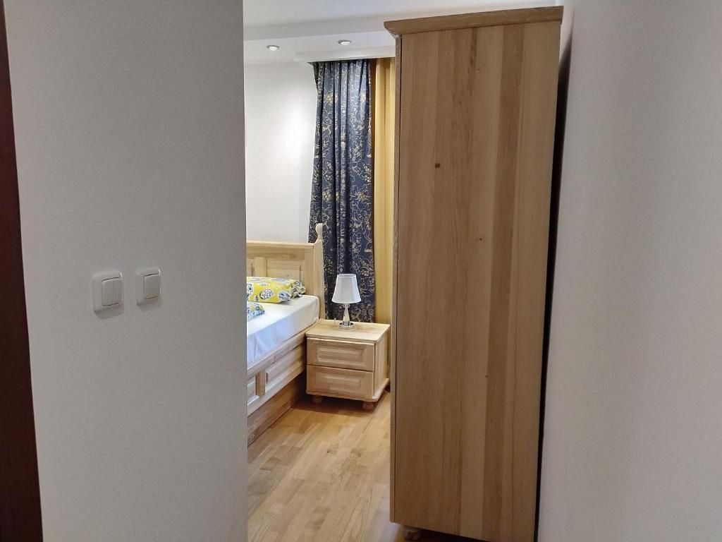 Отель Hotel and Restaurant Abas Плав