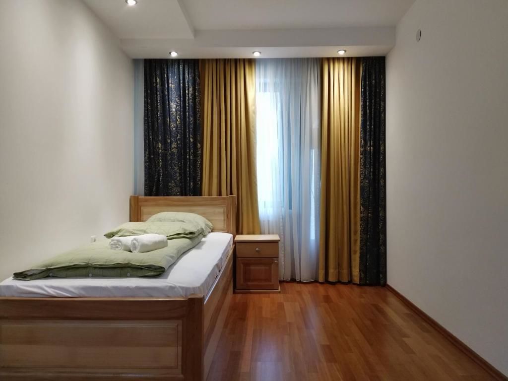 Отель Hotel and Restaurant Abas Плав