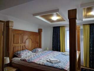 Отель Hotel and Restaurant Abas Плав Номер Делюкс-3