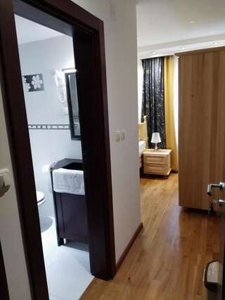 Отель Hotel and Restaurant Abas Плав Бюджетный одноместный номер-6