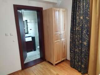 Отель Hotel and Restaurant Abas Плав Бюджетный двухместный номер с 1 кроватью-6