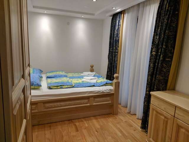 Отель Hotel and Restaurant Abas Плав-18