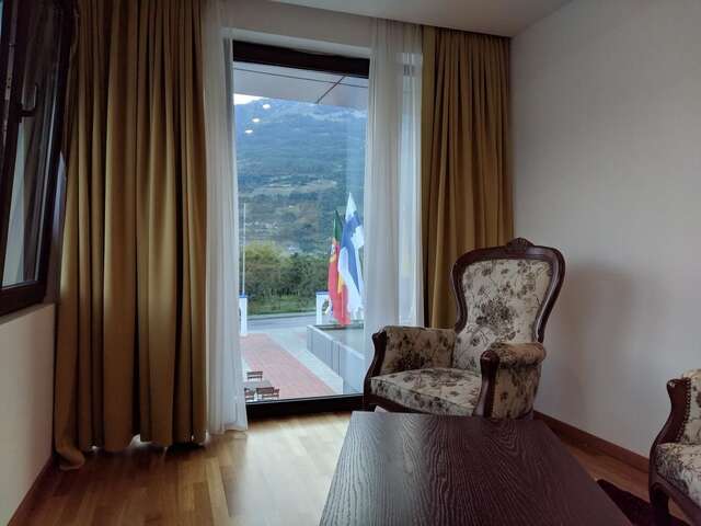 Отель Hotel and Restaurant Abas Плав-27