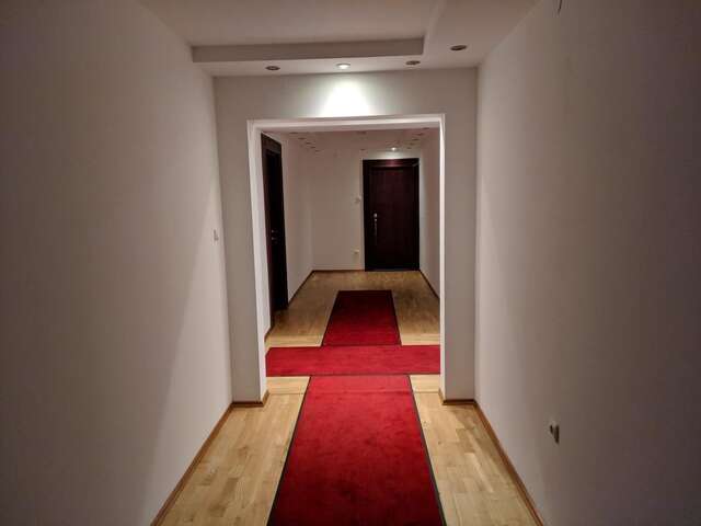 Отель Hotel and Restaurant Abas Плав-30