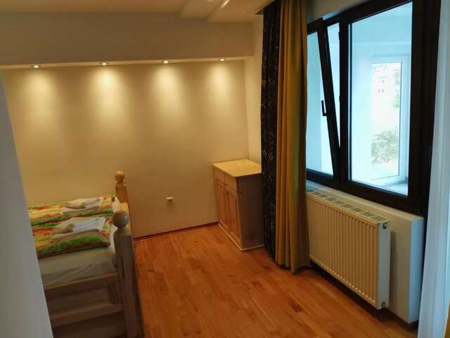 Отель Hotel and Restaurant Abas Плав-52